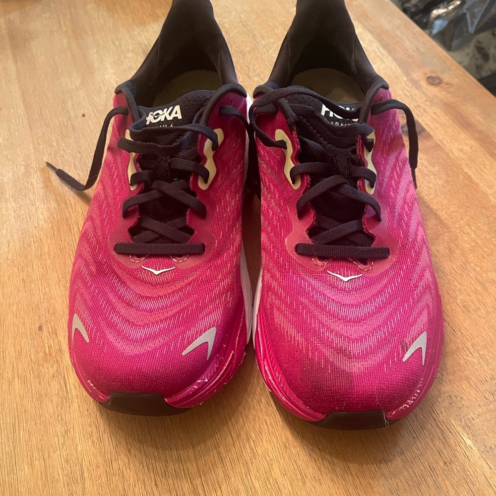 Women’s Hoka size 10